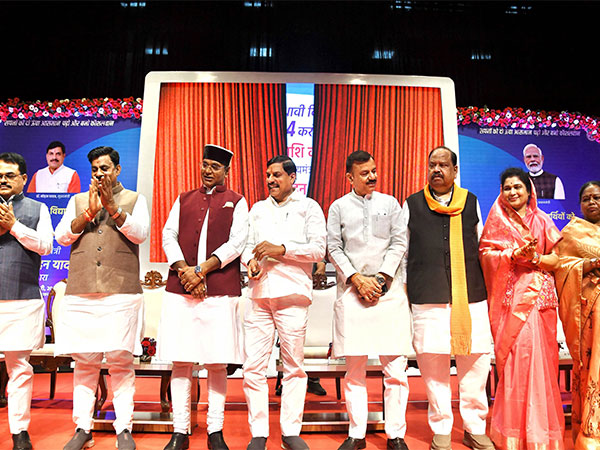 MP CM Mohan Yadav transferring ammount with single click (Photo/ X @DrMohanYadav51)