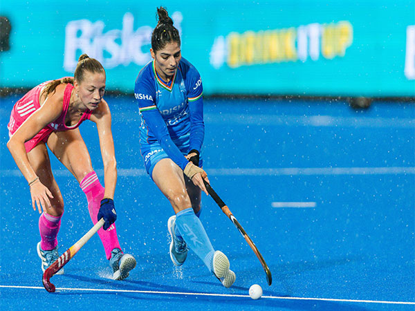 India and Germany in action. (Photo- FIH)