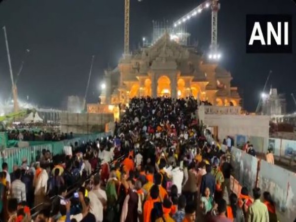 Massive devotee turnout at Ayodhya's Ram Temple on Friday (Photo/ANI)