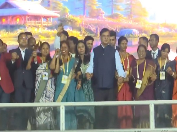 Assam CM Himanta Biswa Sarma with the artists (Photo: ANI)