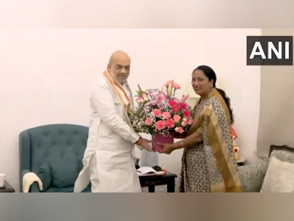 Delhi Chief Minister Rekha Gupta meets Union Home Minister Amit Shah (Photo/ANI)