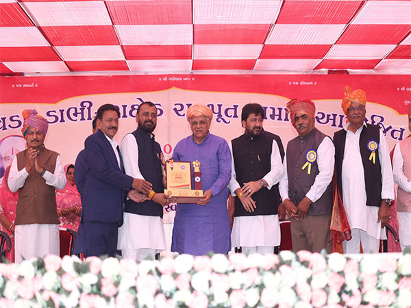 Chief Minister Bhupendra Patel with community leaders (Photo/ANI)