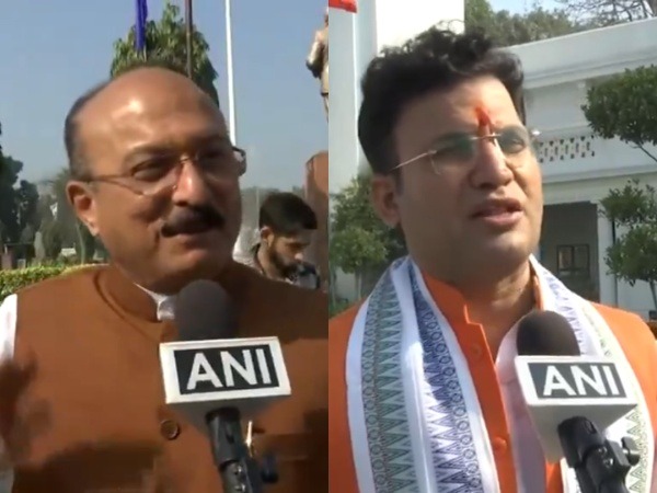 Delhi Minister Ashish Sood (R); MLA Ravinder Singh Negi (L) (Photo/ANI)