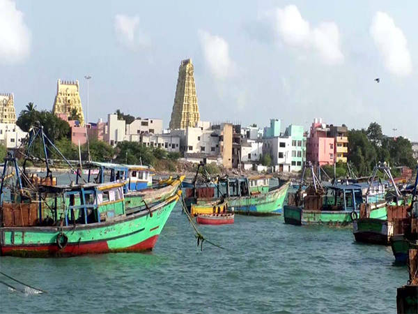 Rameswaram fishing jetty looking deserted on Monday. (Photo/ANI)