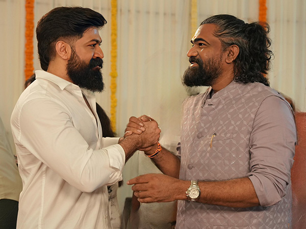 Actor Yash (Image Source: Instagram/@taranadarsh)