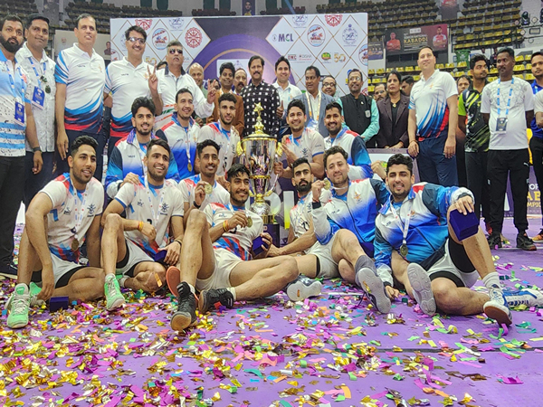 Services Team after winning the title (Photo: ADT Sports))
