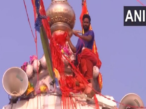 Visuals from Jharkhand's Shri Baba Baidyanath Jyotirlinga Mandir (Photo/ANI)