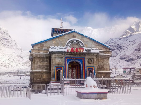 Kedarnath temple covered in snow during winters (Photo/ANI)