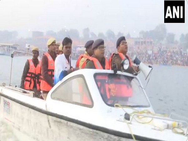  Uttar Pradesh police conduct boat patrols during Maha Kumbh (Photo/ANI)