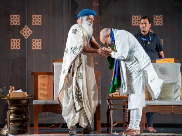 Union Home Minister Amit Shah with Spiritual Leader Sadhguru Jaggi Vasudev (Photo Credit: Isha Foundation)