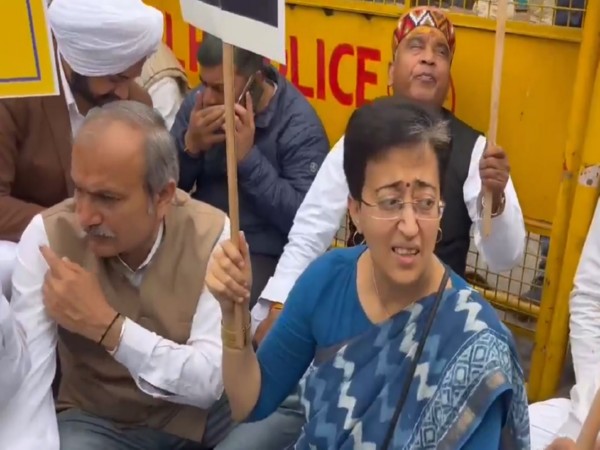 Delhi Assembly LoP and AAP leader Atishi protests(Photo/ANI)