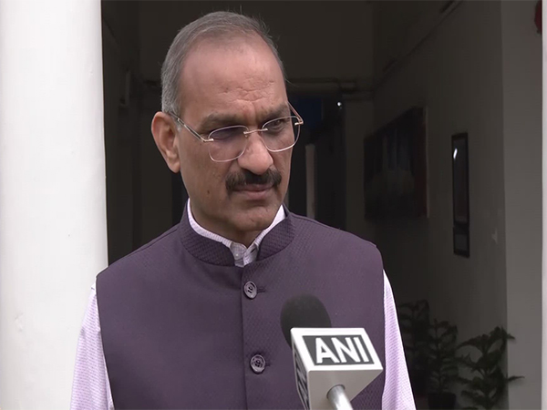  BJP MLA Anil Sharma (photo/ANI)