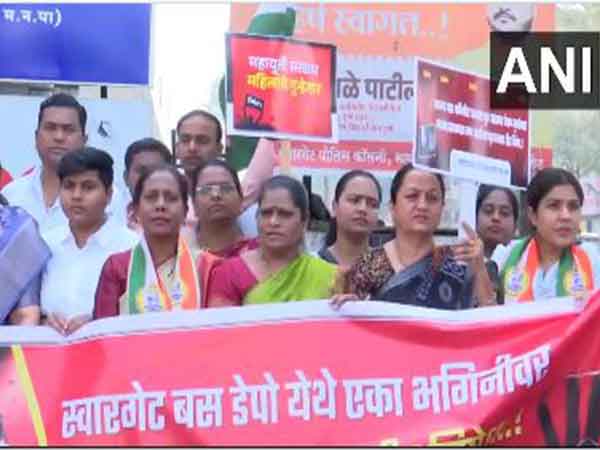 NCP-SCP leaders, workers stage protest against Pune rape incident on Thursday (Photo/ANI)