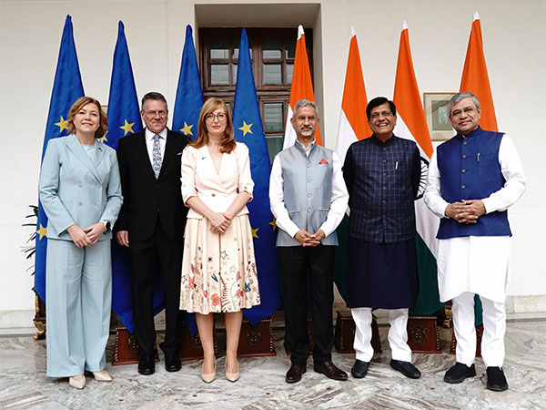 S Jaishankar and Piyush Goyal at the The 2nd India - EU Trade and (Photo/@DrSJaishankar)