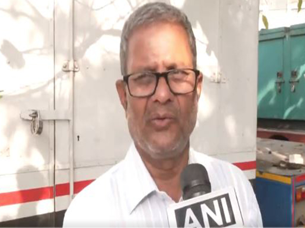 Neelam Shinde's father speaks to ANI (Photo/ANI)