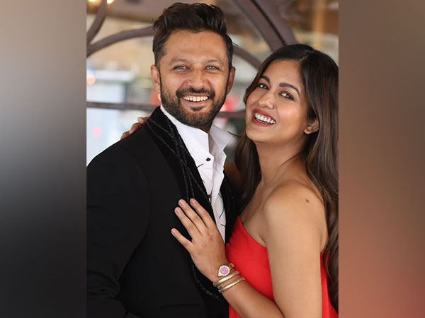 Actors Ishita Dutta and Vatsal Sheth (Image source: Ishita's Instagram)