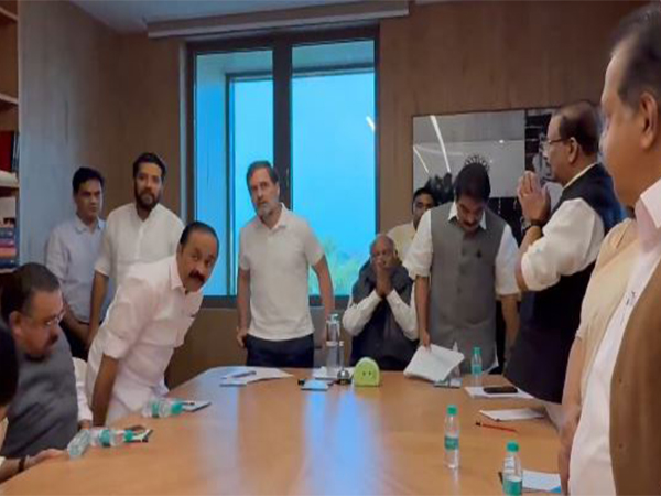 Congress' central leadership holds meeting with Kerala leaders to discuss strategy (Photo/ANI)