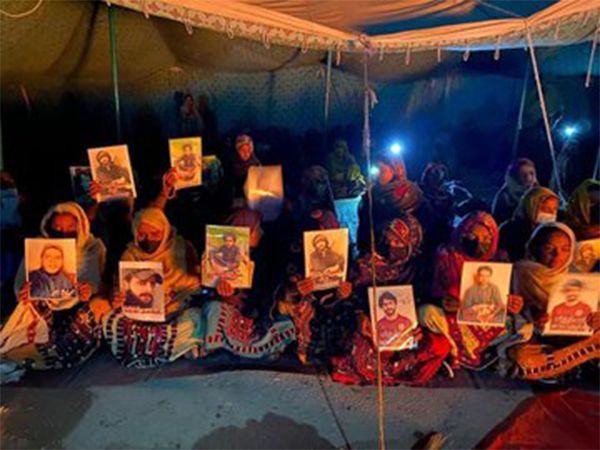 Protesters in Hub (Image: X@MahrangBaloch_)