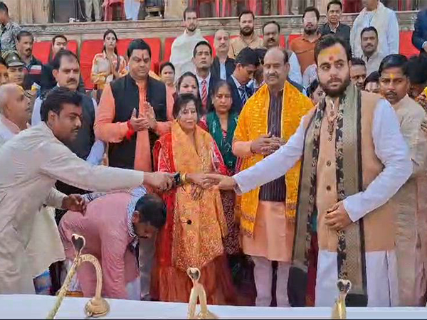 Lok Sabha Speaker Om Birla, along with his wife at Keshighat (Photo/ANI)