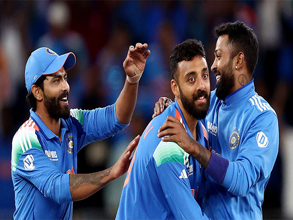 Ravindra Jadeja (L), Varun Chakravarthy (M), and Hardik Pandya (R). (Photo/ICC )
