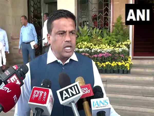 Karnataka Congress MLA Ravikumar Gowda (Image source: ANI)