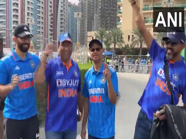  Fans at Dubai International Cricket Stadium (Photo/ANI)
