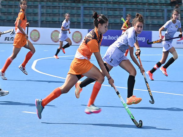 Players in action (Photo: HI) 