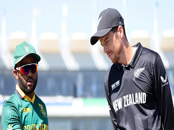 Temba Bavuma and Mitchell Santner (Photo: ICC)