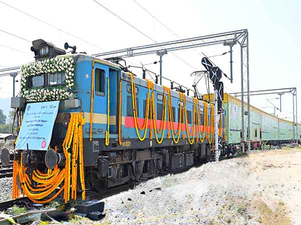 India’s first double-decker freight train flagged off by Kia (Photo: Kia)