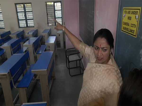 Delhi CM Rekha Gupta inspects a girl school in Shalimar Bagh (Photo/ANI)