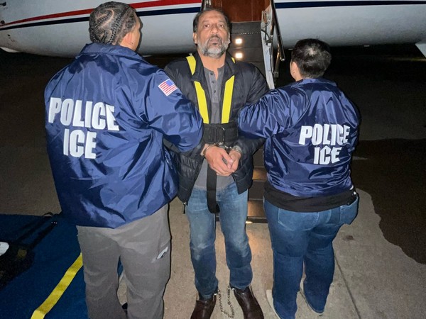 Pakistani national removed by the US (Photo/ X@FBI)