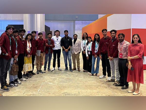 NIAT students shine at Mumbai Tech Week 2024! From AI to full-stack projects, their innovations impressed industry leaders like Harsh Jain, Ritesh Agarwal & IT Minister Ashish Shelar.