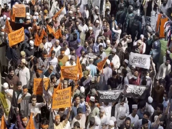 Banned Islamist group Hizb ut-Tahrir holding its first open rally in Dhaka on Friday (Photo/ANI)