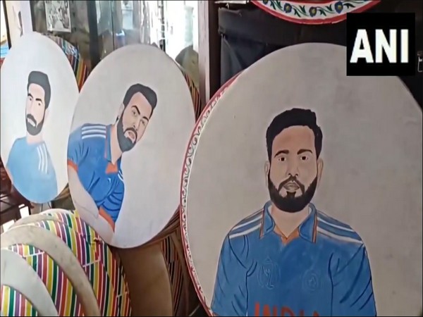 Portraits of Indian cricketers on drums (Photo/ANI)