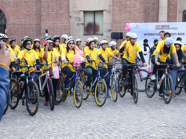 Women cyclists in Fit India Sundays on Cycle (Photo: SAI Media)