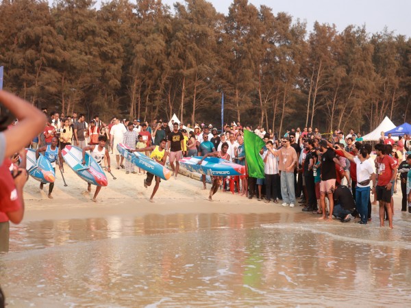 Surfers (Photo: Surfing Swami Foundation)