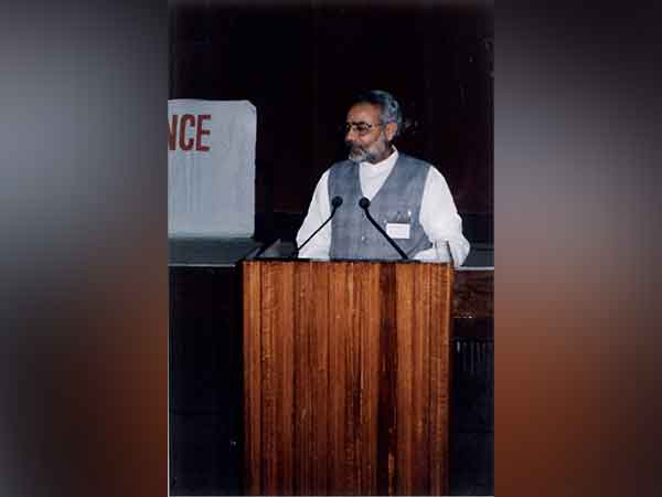 When Narendra Modi Visited' Mini India' in 1998 (Photo/X@modiarchive)