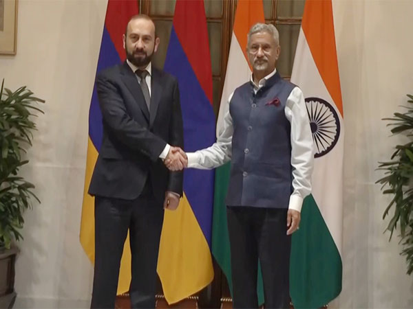 EAM Jaishankar with Armenia's Foreign Minister Ararat Mirzoyan (Photo/ANI)