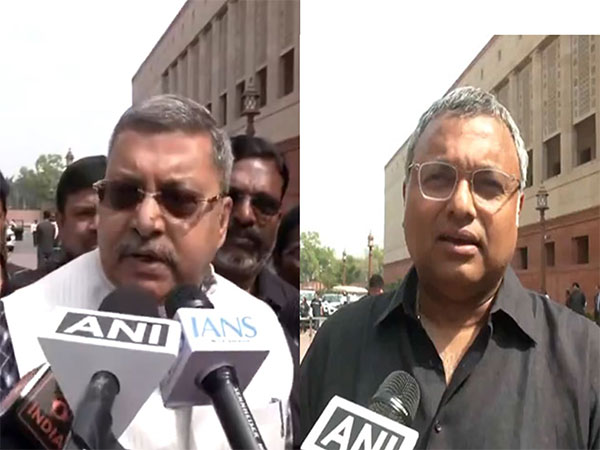 TM MP Kalyan Banerjee and Congress MP Karti Chidambaram (Photo/ANI)