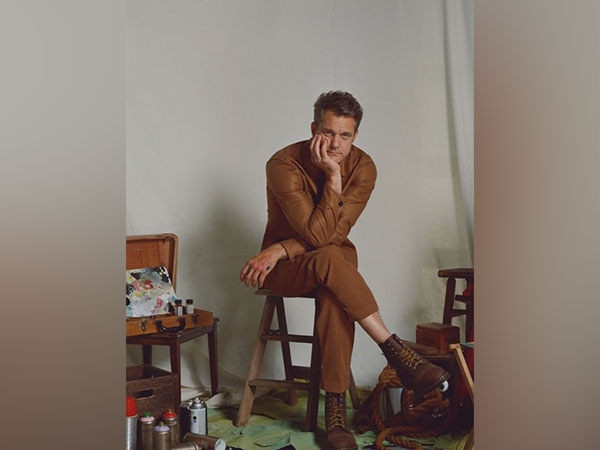 Joshua Jackson (Image Source: Instagram/@vancityjax)