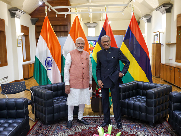 PM Narendra Modi, Mauritius PM Navinchandra Ramgoolam (Image Credit: X/@NarendraModi)