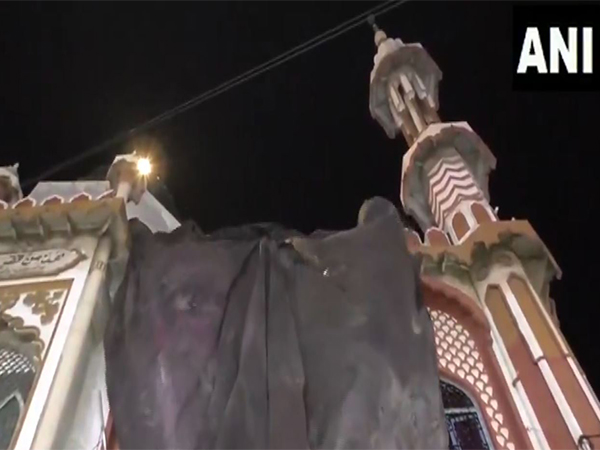 Mosques covered with tarpaulins in Aligarh ahead of Holi (Photo/ANI)
