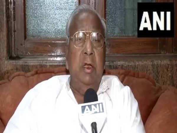 Congress leader V Hanumantha Rao. (Photo/ANI)