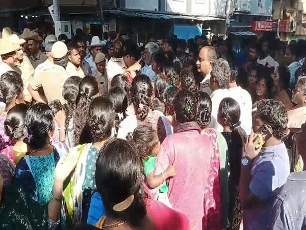 Locals protest after woman electrocuted to death (Photo/Bengaluru PRO)