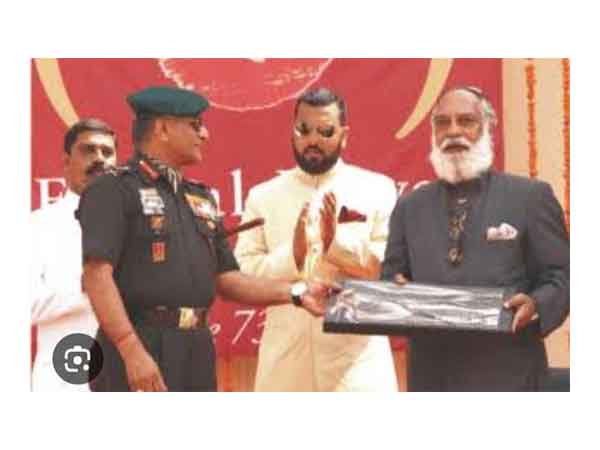 Mizoram Governor Gen VK Singh and Shriji Arvind Singh Mewar (Photo/X @Gen_VKSingh)