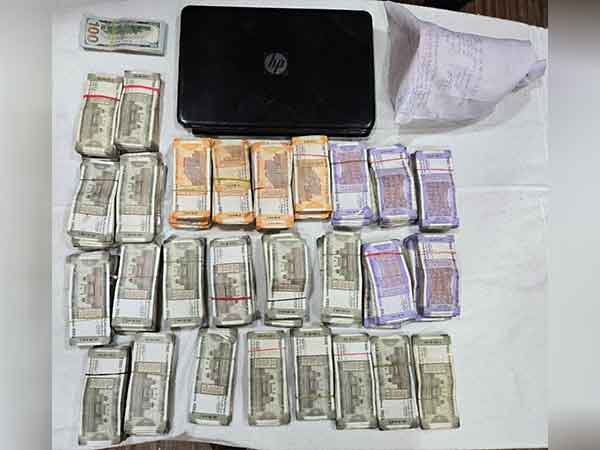 Punjab Police seizes cash and arrests two in Amritsar hawala racket bust(Image/PressRelease)