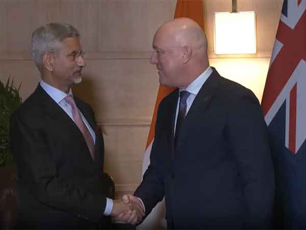 EAM Jaishankar with New Zealand PM Christopher Luxon (Photo/ANI)