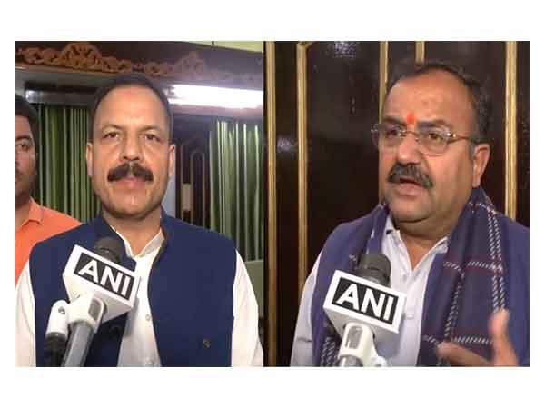 BJP MLA Balwant Singh Mankotia (L); BJP MLA Vikram Randhawa (R) (Photo/ANI)