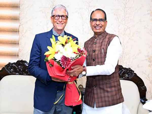 Gates Foundation's Bill Gates and Minister Shivraj Singh Chouhan (Image: PIB)