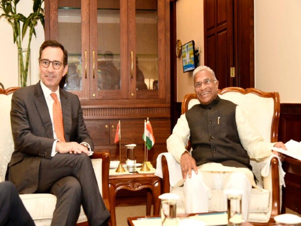 Rajya Sabha Dy Chairman with Marcos Perestrello, Vice-President of Portuguese Assembly (Photo/ANI)